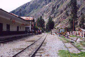 Urubamba-Ollantaytambo-Station